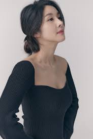 이번 바디화보 찍을때 스스로 정해 놓은 목표몸무게가 52.5㎏이었어요. ë°°ìš° ê¹€ë¹ˆìš°