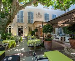 La magie d'un lieu unique, la tête dans les étoiles. Le Toit De L Europe Avis De Voyageurs Sur Hotel D Europe Avignon Tripadvisor