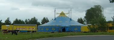 Familien des circus barlay feiert weihnachten in köthen. Datei Circusbarlay Jpg Wikipedia