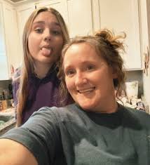 Single mom seeks kidney donor for 16yo