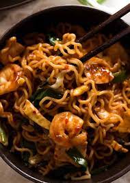 Mie Goreng (Mee Goreng - Indonesian Noodles) | Recipetin Eats