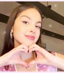 Olivia Babe Reminds Me of