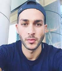 ابن مصمم الازياء ايلي صعب طلع اصعب من ابوه 🌚😂💚🌸