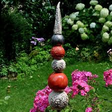 Gartenstele Aus Frostsicherer Keramik Http Www Landhausidyll Gartenkeramik De Shop Stelen Steelen Garten Gartenkunst Gartenstelen