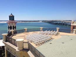 Destin Florida Wedding Venue Emerald Grande Destin Florida Wedding Florida Wedding Venues Florida Hotel Wedding