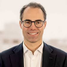 Dr. Robert Brahmstaedt, LL.M.