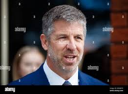 Jonathan Smithers's Instagram, Twitter & Facebook