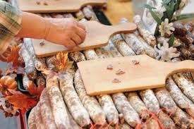 Malgré ce contexte très particulier la municipalité de cerny et les membres de gout saveur & gourmandises préparent avec détermination la 12 ème édition de ce grand rassemblement des produits du terroir de nos régions. Salon Suisse Des Gouts Et Terroirs 2021 Bulle Agenda