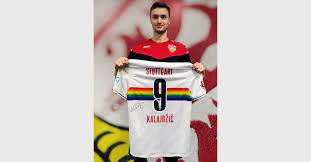 Trikot angebote von adidas nike puma.mit den trikots kannst du jetzt dein eigenes trikot set bestellen und das für fast jede sportart. Getragenes Vfb Sonderoutfit Von Kalajdzic