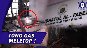 Check spelling or type a new query. Rumah Anak Yatim Raudhatul Al Faeez Musnah Dalam Kebakaran Youtube
