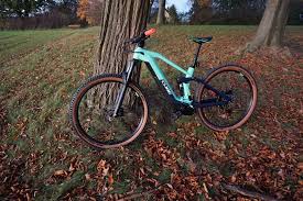 Zeitgleich ist das cube stereo hybrid 140 hpc race 625 durch den fein abgestimmten hinterbau äußerst agil. Test Cube Stereo Hybrid 140 Hpc Race 625 2021 Lucky Bike Blog
