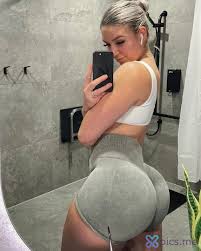 Onlyfans Nikita Simpson porn photo 925