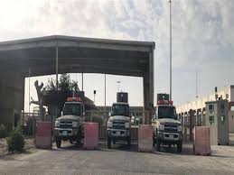 منفذ سلوى هو المنفذ الحدودي البري للمملكة العربية السعودية مع دولة قطر، ويتبع جغرافياً محافظة العديد في المنطقة الشرقية بالمملكة العربية السعودية، يبعد عن العاصمة السعودية الرياض 460 كم، عبر طريق الرياض سعد خريص الهفوف سلوى، ويبعد عن العاصمة. Ø¨Ø§Ù„ØµÙˆØ± ÙˆØ§Ù„ÙÙŠØ¯ÙŠÙˆ Ø§Ù„Ø³Ø¹ÙˆØ¯ÙŠØ© ØªØªØ³Ù„ Ù… Ù…ÙˆÙ‚Ø¹ Ù…Ù†ÙØ° Ø³Ù„ÙˆÙ‰ Ø§Ù„Ø­Ø¯ÙˆØ¯ÙŠ Ù…Ø¹ Ù…ØµØ±Ø§ÙˆÙ‰