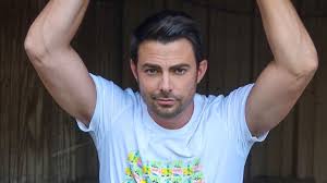 Jonathan bennett, 39, has been dating actor jaymes vaugh for nearly four years. Jonathan Bennett Ricky Martin Chad White And More Insta Snaps Socialite Life