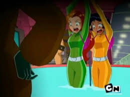 Totally Spies Weird Reboot Confuses Everyone