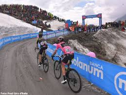 Sigue en vivo y en directo la octava etapa del giro de italia, con 170 km entre foggia y guardia sanframondi hoy, sábado 15, desde las 13:00 en as. Giro De Italia 2019 Tv Horarios De Retransmision Y Donde Ver En Directo