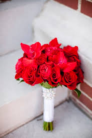 Find and contact local wedding venues in fayetteville, ar with pricing, packages, and a unique wedding and event venue located in northwest arkansas only 20 minutes from springdale whether you choose our cedar gazebo in the hollow under a canopy of trees or a tucked away, flower framed. Real Wedding Fayetteville Ar Old Hollywood Winter Wedding Weddingvibe Com