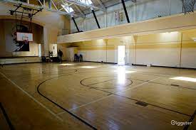 Indoor courts and outdoor courts, concrete surfaces and hardwood floors, free access and paid membership only. Indoor Basketball Court Available For Filming Rent This Location On Giggster
