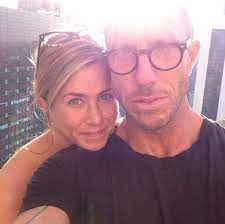 Jun 24, 2021 · watch: Come See The Picture Of Jennifer Aniston Without Makeup That Everyone Is Freaking Out About Glamour