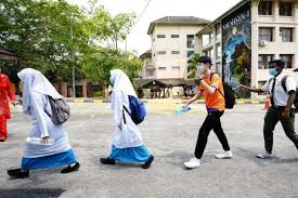 Taman seri mawar 2 is situated nearby to taman sri krishnan. Covid 19 Lagi 13 Sekolah Di Negeri Sembilan Diarah Tutup Semasa Mstar