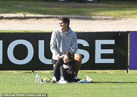 English battled concussion symptoms for the first couple of weeks, before building his. Mia Fevola And Her New Boyfriend Jamarra Ugle Hagan Play Football With Her Family In Melbourne Geeky Craze