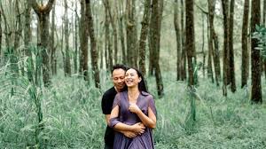 Siapa sangka mantan istri deddy corbuzier ini tampil seksi kala berenang. Dilamar Hari Ini Kalina Oktarani Enggak Mau Ada Lamaran Lagi Selain Dengan Vicky Prasetyo Herstory