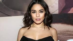 Vanessa hudgens, all'anagrafe vanessa anne hudgens (salinas, 14 dicembre 1988), è un'attrice, cantante e ballerina statunitense. Vanessa Hudgens Grosse Gewicht Korpermasse Augenfarbe Wiki