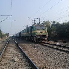 WAG9 WITH CONCOR WAGON