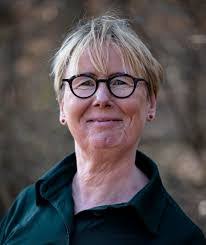 Barbara Betz's Instagram, Twitter & Facebook