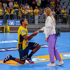 Jerry tollbring (born 13 september 1995) is a swedish handball player for gog håndbold and the swedish national team. Kohlbacher Gala Im Ersten Heimspiel Rhein Neckar Lowen Liqui Moly Handball Bundesliga
