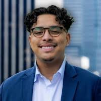 Kevin Loza's Instagram, Twitter & Facebook