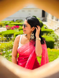Prajakta Junnarkar Mayekar | 'Dutch ...