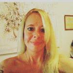 Donna Stell's Instagram, Twitter & Facebook