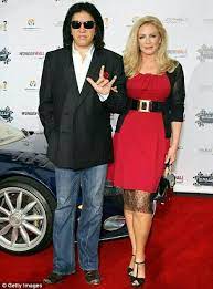 Pin By Tamarah Fiechter Watson On Hallowwen Dress Up Costumes Shannon Tweed Shannon Tweed Simmons Gene Simmons