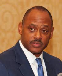 Inport pages_8Oct.qxd