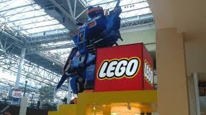 Mall of america october 4, 2011. Lego Store In The Mall Of America Bloomington Minnesota Love The Giant Robot Lego Store Mall Of America Mall