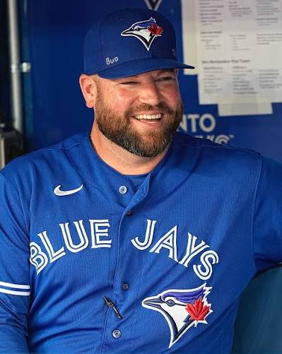 If the Toronto Blue Jays' head coach John Schneider trusts @joshua.diamante  to keep him sharp, what's stopping you? Step into @thronebarbershop and  walk out with that big-league confidence. We're ALWAYS accepting new