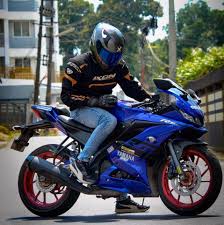 Here are images of the new yamaha r15 v3.0 that was recently launched in india at the auto expo 2018. Yamaha R15 V3 Home Facebook
