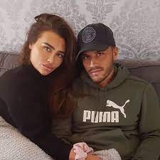 Lauren goodger has sparked rumours she's dating her personal trainer keegan hargreaves. Lauren Goodger Pregnant With Charles Drury S First Baby After 5 Months Of Dating Mirror Online