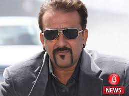 Flashback friday when sanjay dutt scared the public by. Stud Boy Sanjay Dutt Gets A Classy Hair Cut For Saheb Biwi Aur Gangster 3 Bollywood Bubble