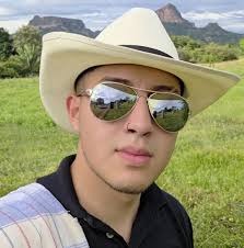 Felipe Montiel (@felipemontieloficial) • Facebook