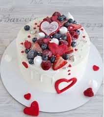 Confections cakes & creations a valentine s birthday cake. Valentine S Day Cake Fresh Customized Cake Shop In Dubai Caketalk Ae