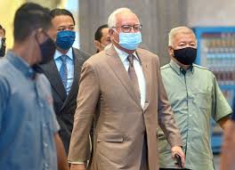 Najib tun razak latest breaking news, pictures, videos, and special reports from the economic times. Najib Served With Bankruptcy Notice Over Rm1 7bil In Unpaid Taxes The Star