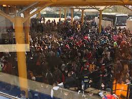 Dacă rata de infectare se compania națională de administrare a infrastructurii rutiere anunță introducerea de restricții de. Romanians Flood Airports Despite Virus Restrictions