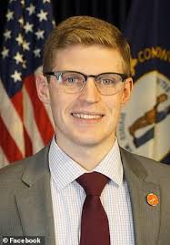 Matthew Seifried's Instagram, Twitter & Facebook