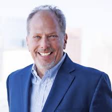 Learn about the Mentors helping entrepreneurs in our program