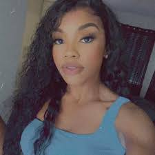 Carmen Dupree's Instagram, Twitter & Facebook