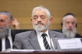 אריה was born in 1904, in פולין. 9th3vw2cmzf1km