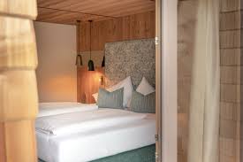 Zimmer lässt zu wünschen, müsste auch mal was flicken, nicht nur grosse preise kassieren. Hotel In Tannheim Valley The Sonnenhof