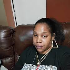 The Group Xscape updated her cover photo.